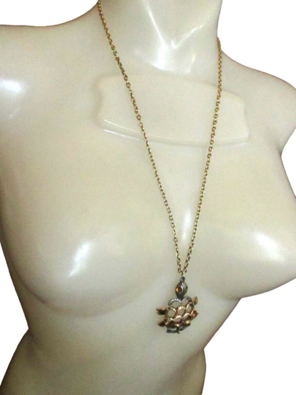 GROOVY GOLDTONE Vintage 1970s Turtle Chain Necklace 24" HIPPY Jointed